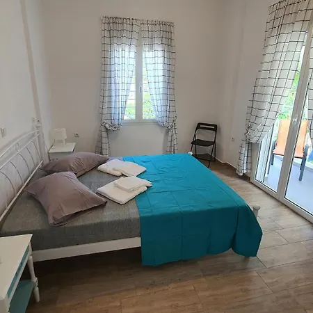 Angela's Luxury * Kamena Vourla