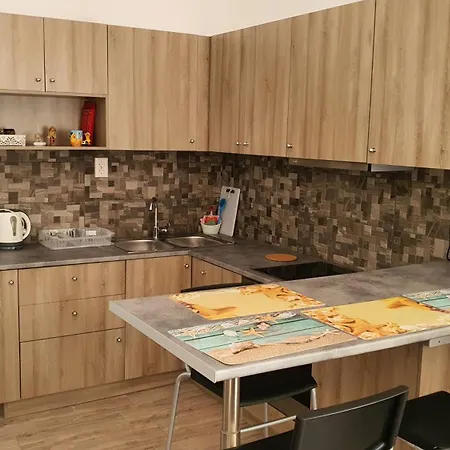 Angela's Luxury * Kamena Vourla